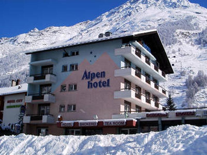 瑞士经济型阿尔卑斯酒店 塔什 外观 照片
